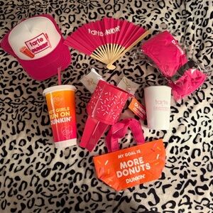 Tarte x Dunkin Collab set-Glove,Cups-phone holder,bag,Hat,cup,fan,2 Charms-NWT🩷